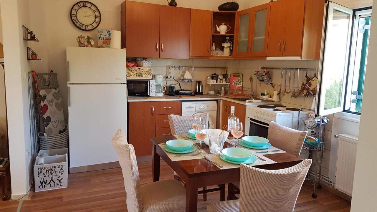 Olga'S Cozy Nest , Apartment In Ano Korakiana. Ngoại thất bức ảnh